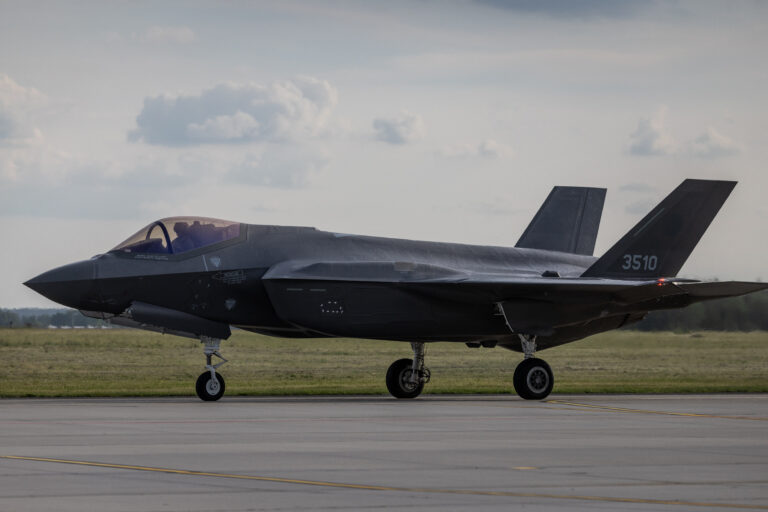 First F-35 fighter jets arrive in Poland